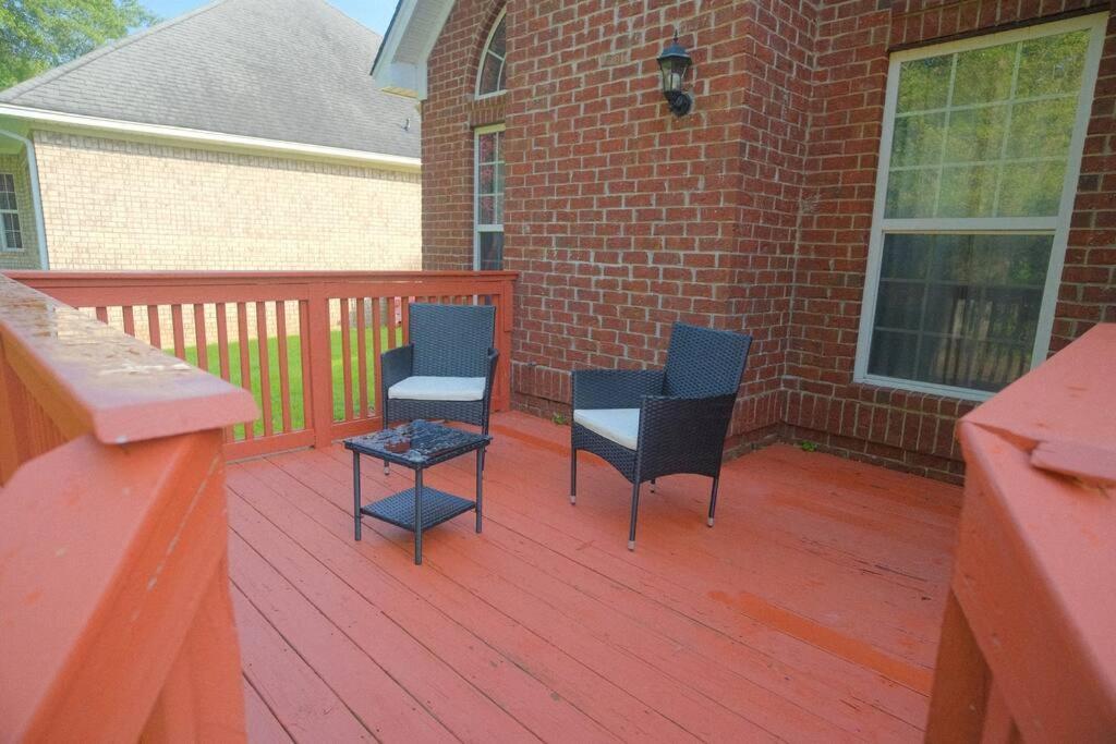 The Relaxation Getaway Villa Savannah Exterior photo